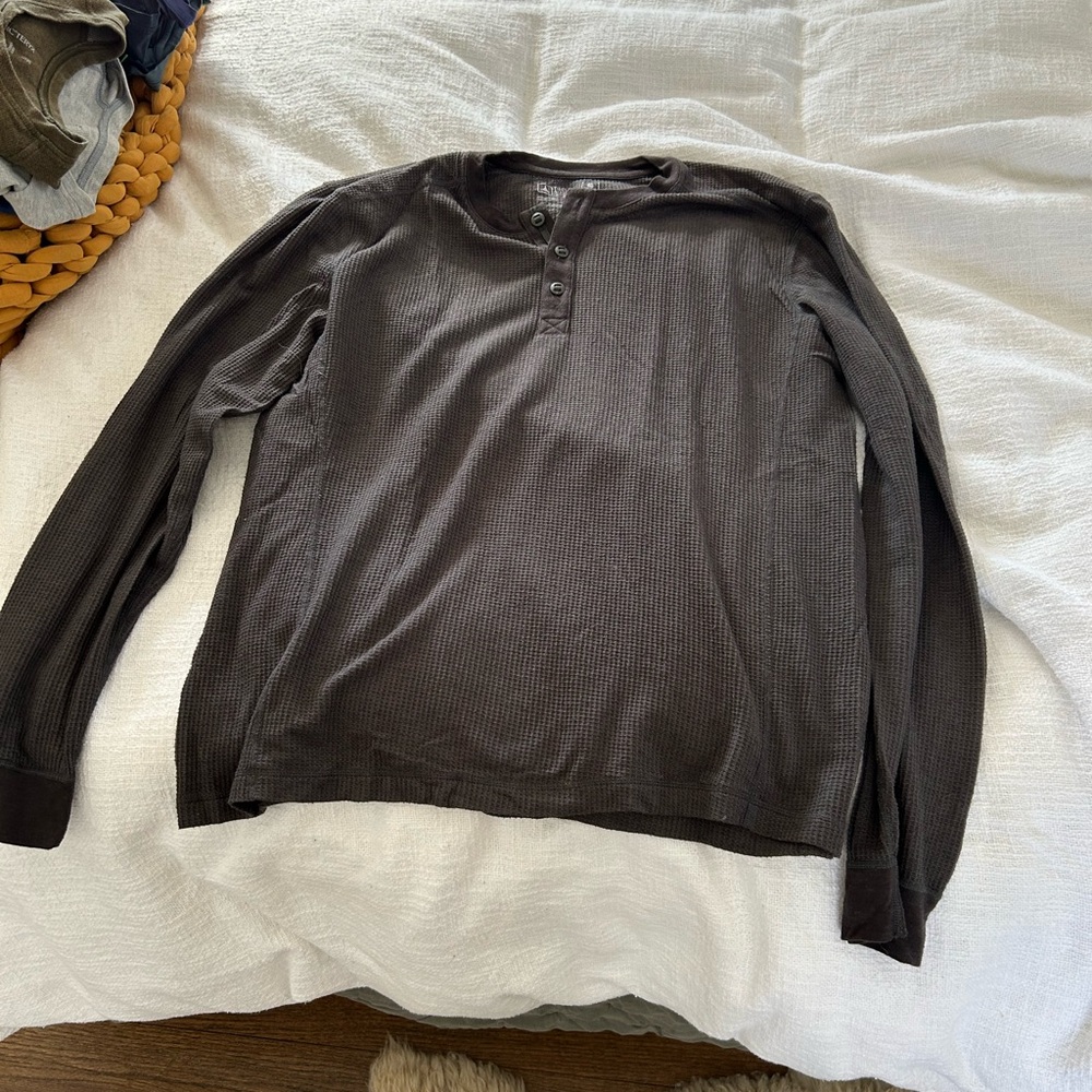 Like new Henley